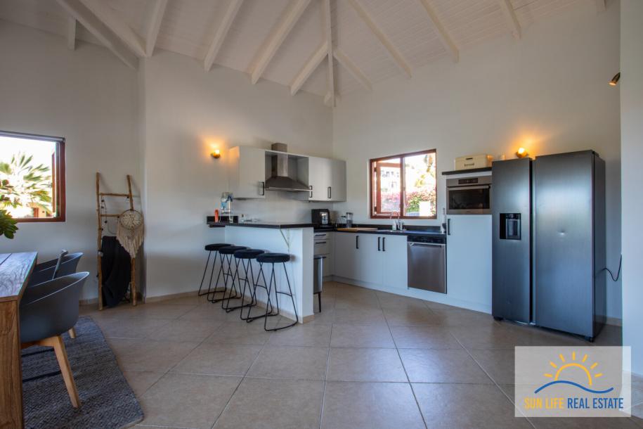 House for sale in Vista Royal-17