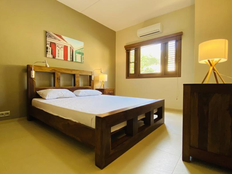 Beautiful two bedroom apartment with private beach area-19