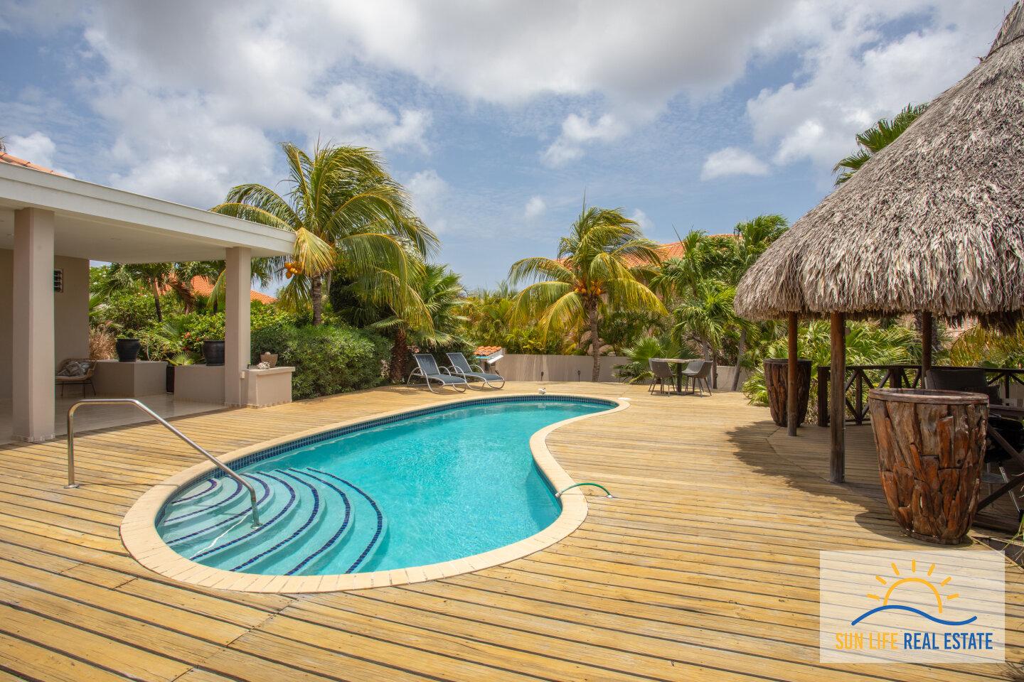 Luxury and spacious house for sale in Villapark Zuurzak