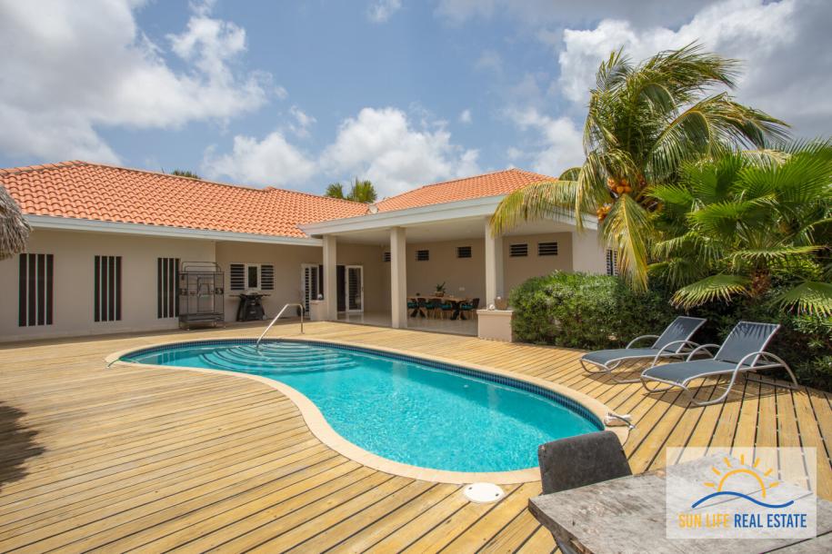 Luxury and spacious house for sale in Villapark Zuurzak-32