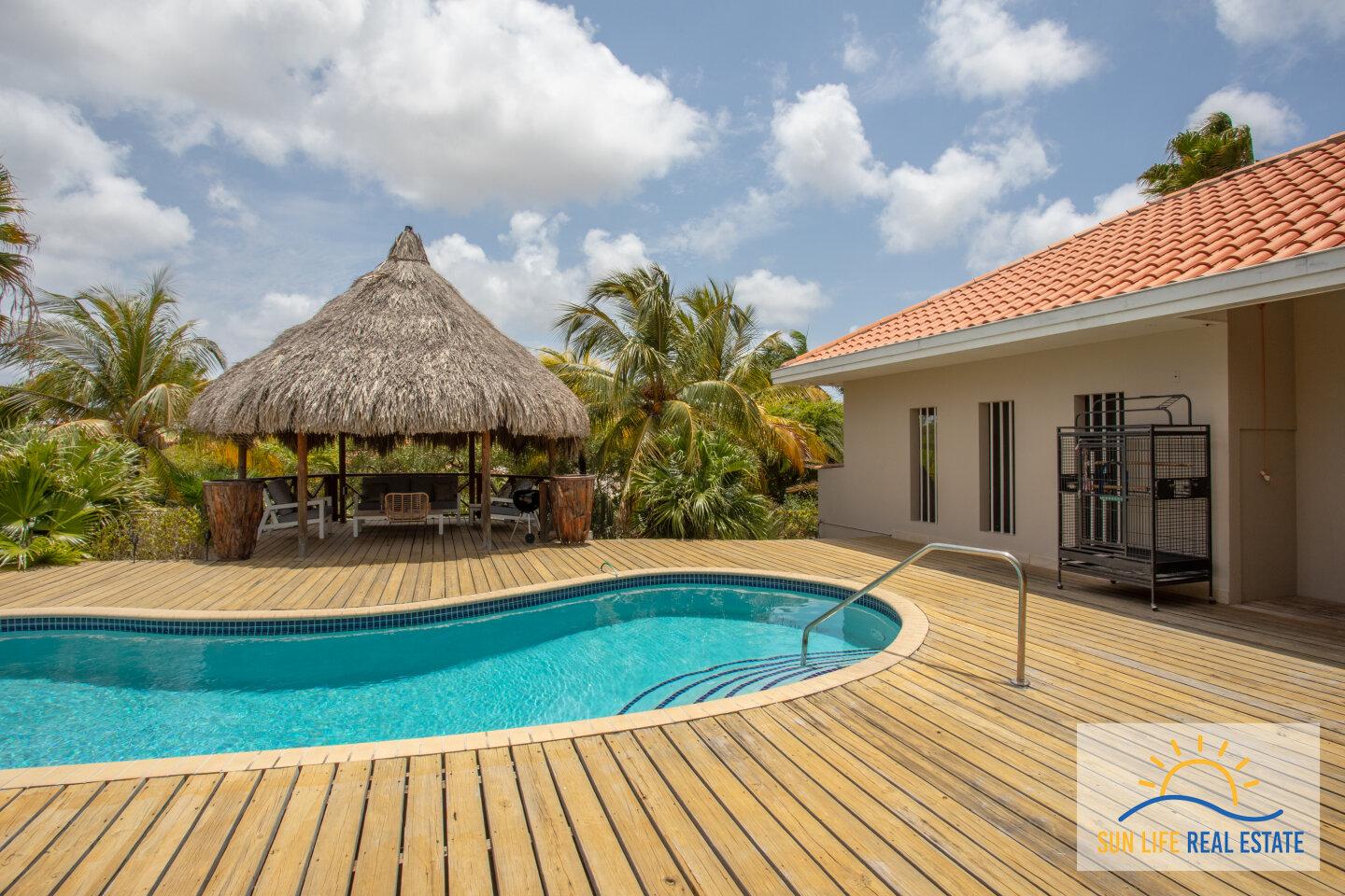 Luxury and spacious house for sale in Villapark Zuurzak