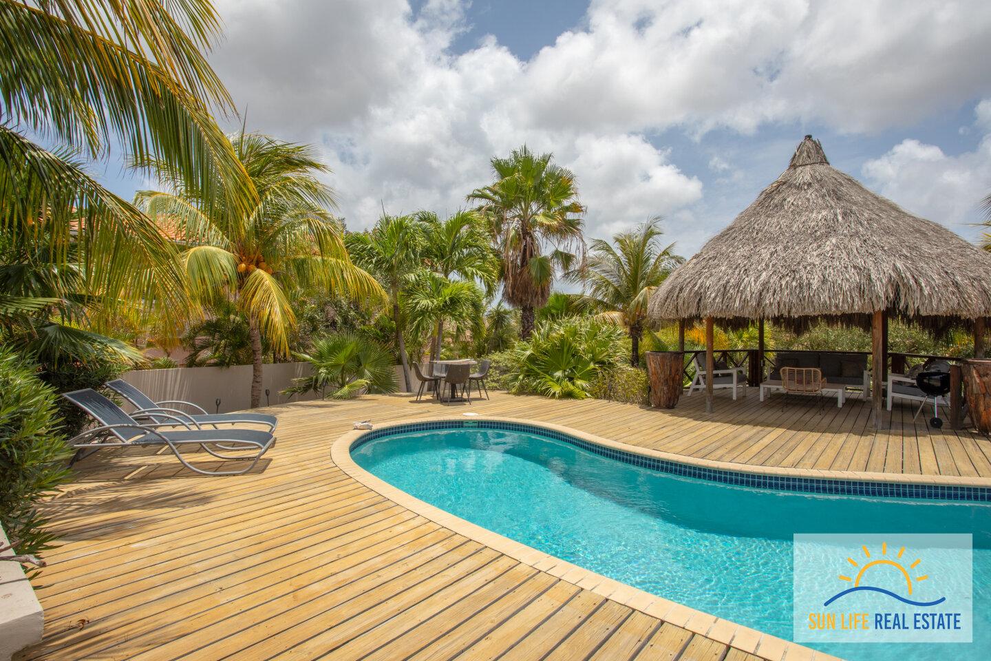 Luxury and spacious house for sale in Villapark Zuurzak