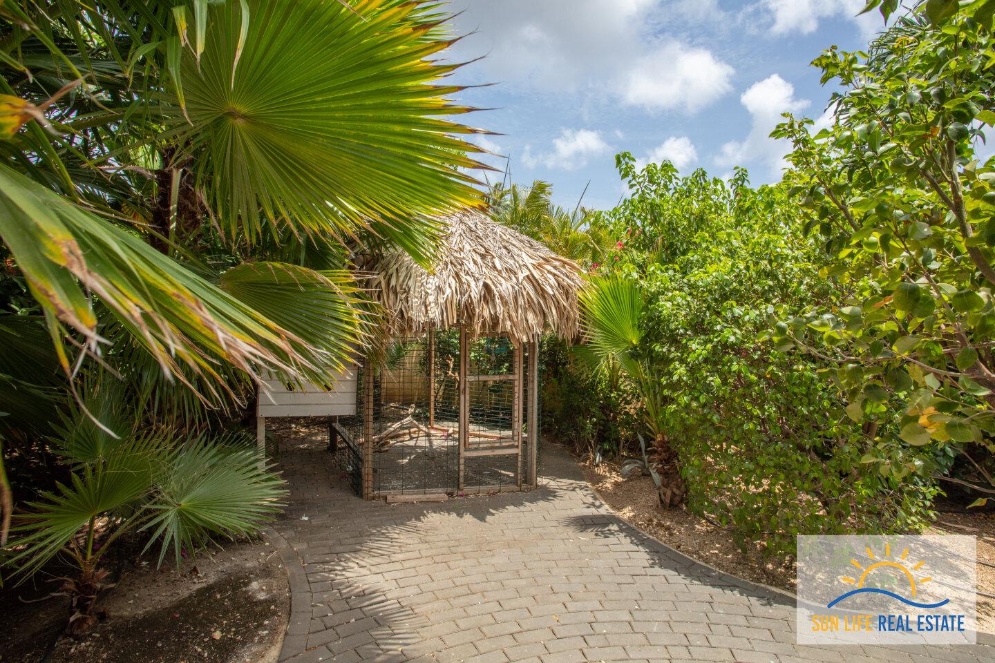 Luxury and spacious house for sale in Villapark Zuurzak