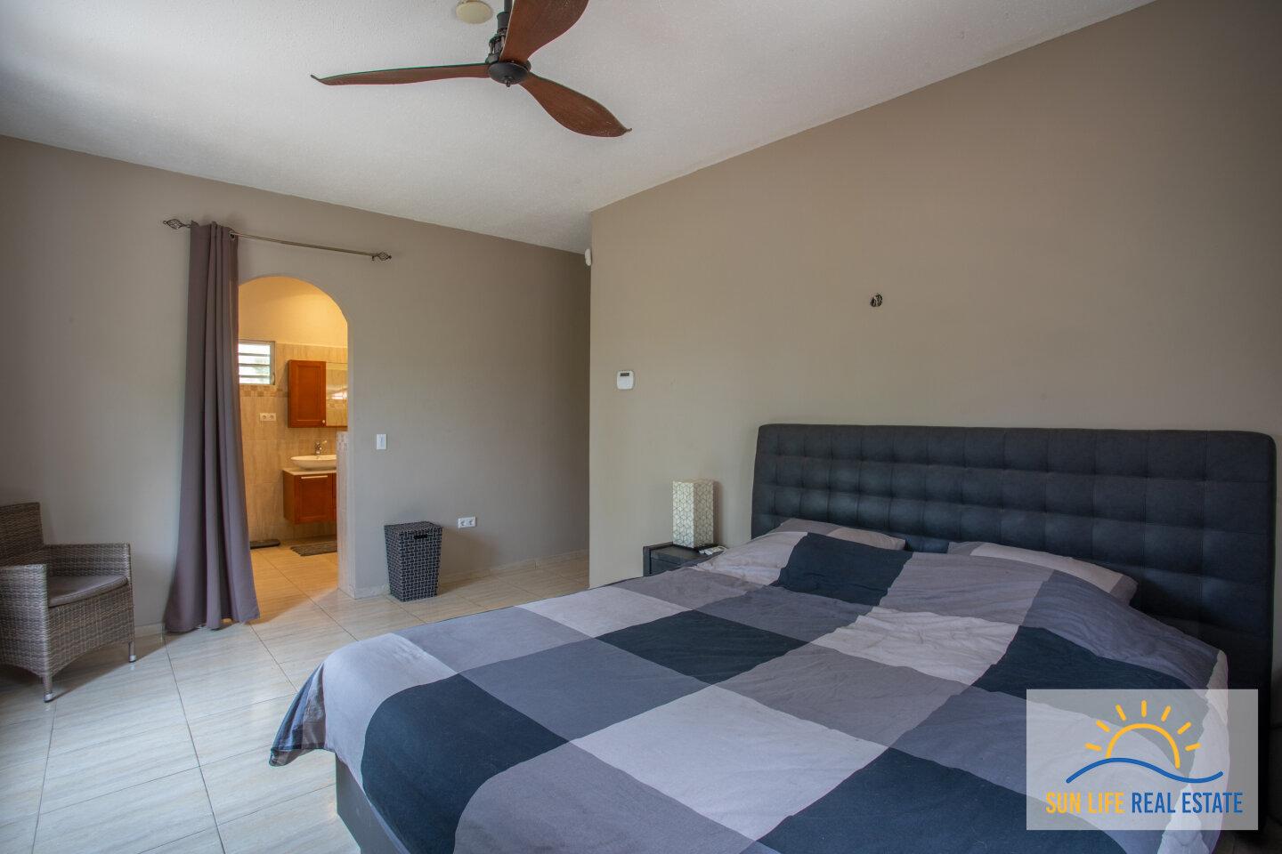 Luxury and spacious house for sale in Villapark Zuurzak