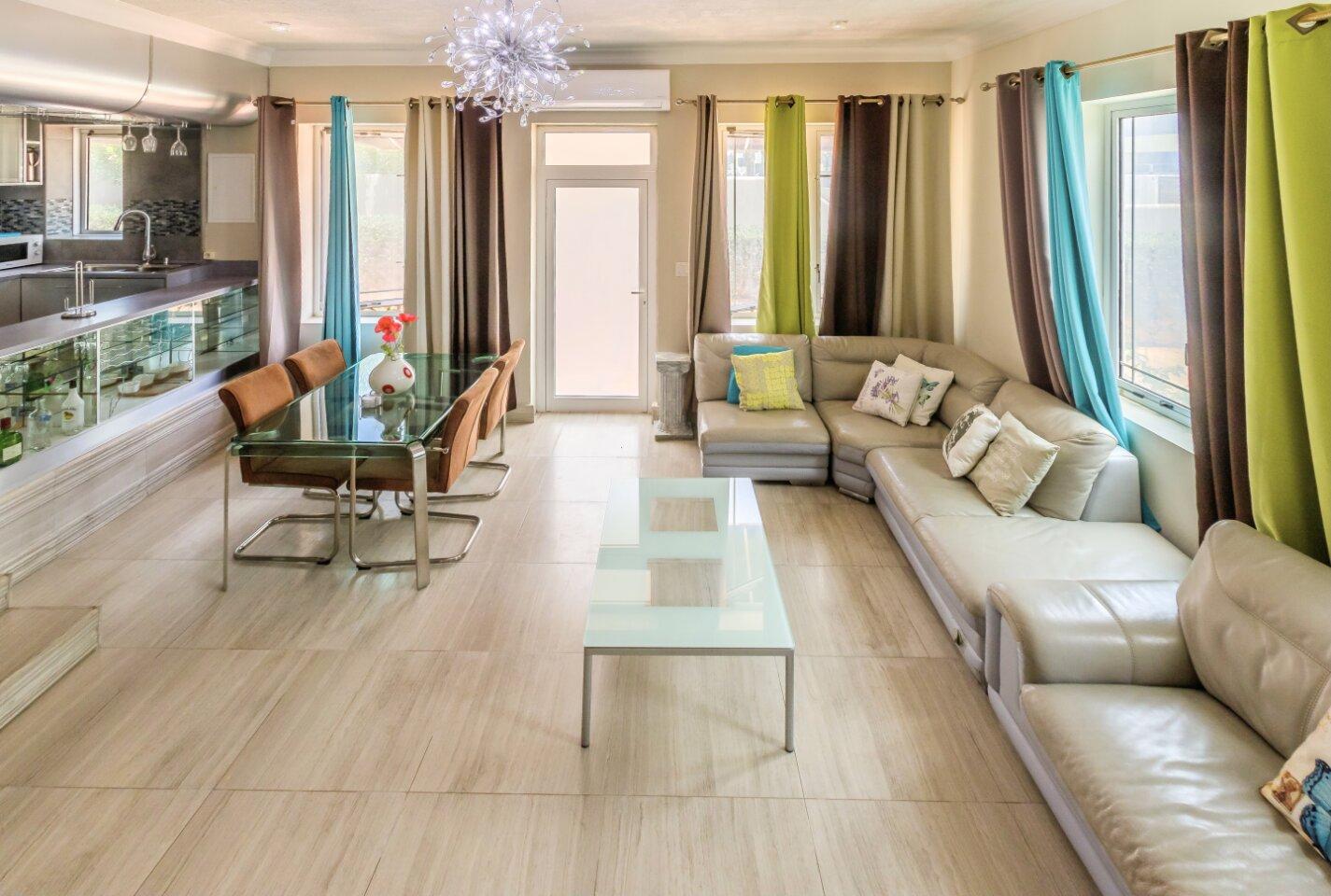 Large Villa Plus Apartments For Sale in Jan Thiel