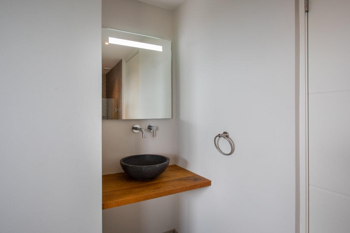 Luxury and exclusive apartment for sale in Jan Sofat