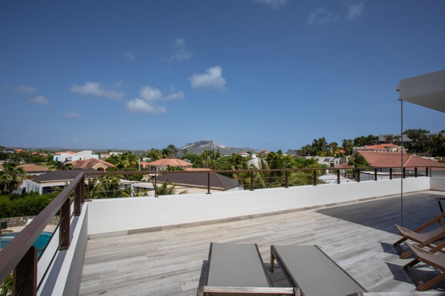 Luxury and exclusive apartment for sale in Jan Sofat-26