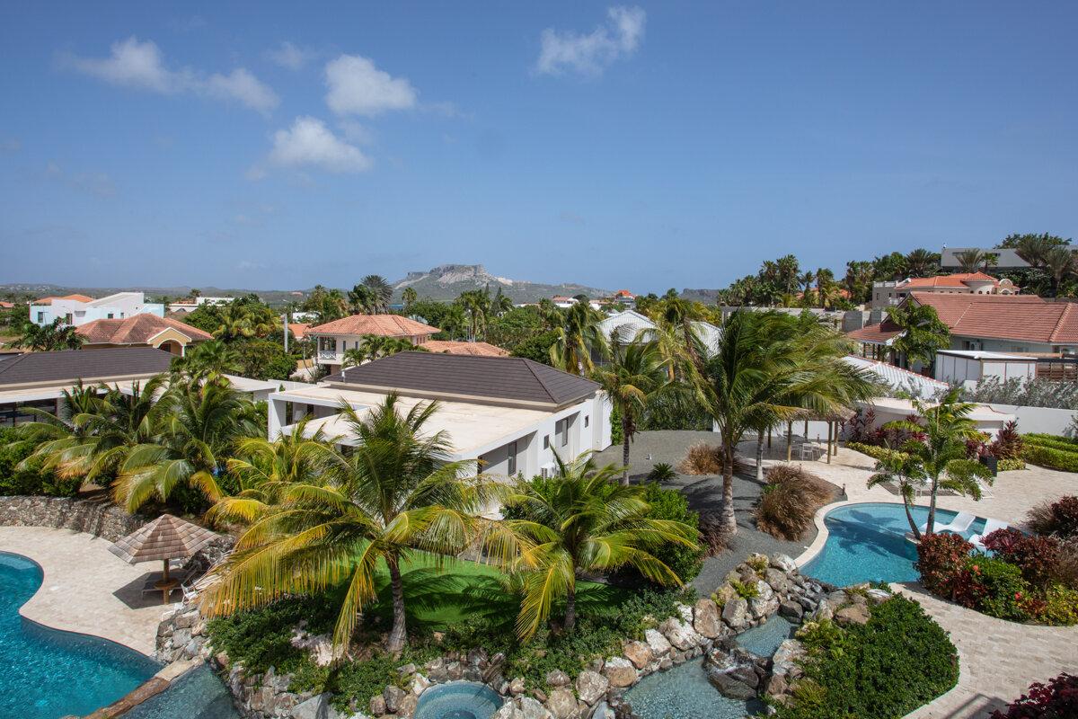 Luxury and exclusive apartment for sale in Jan Sofat