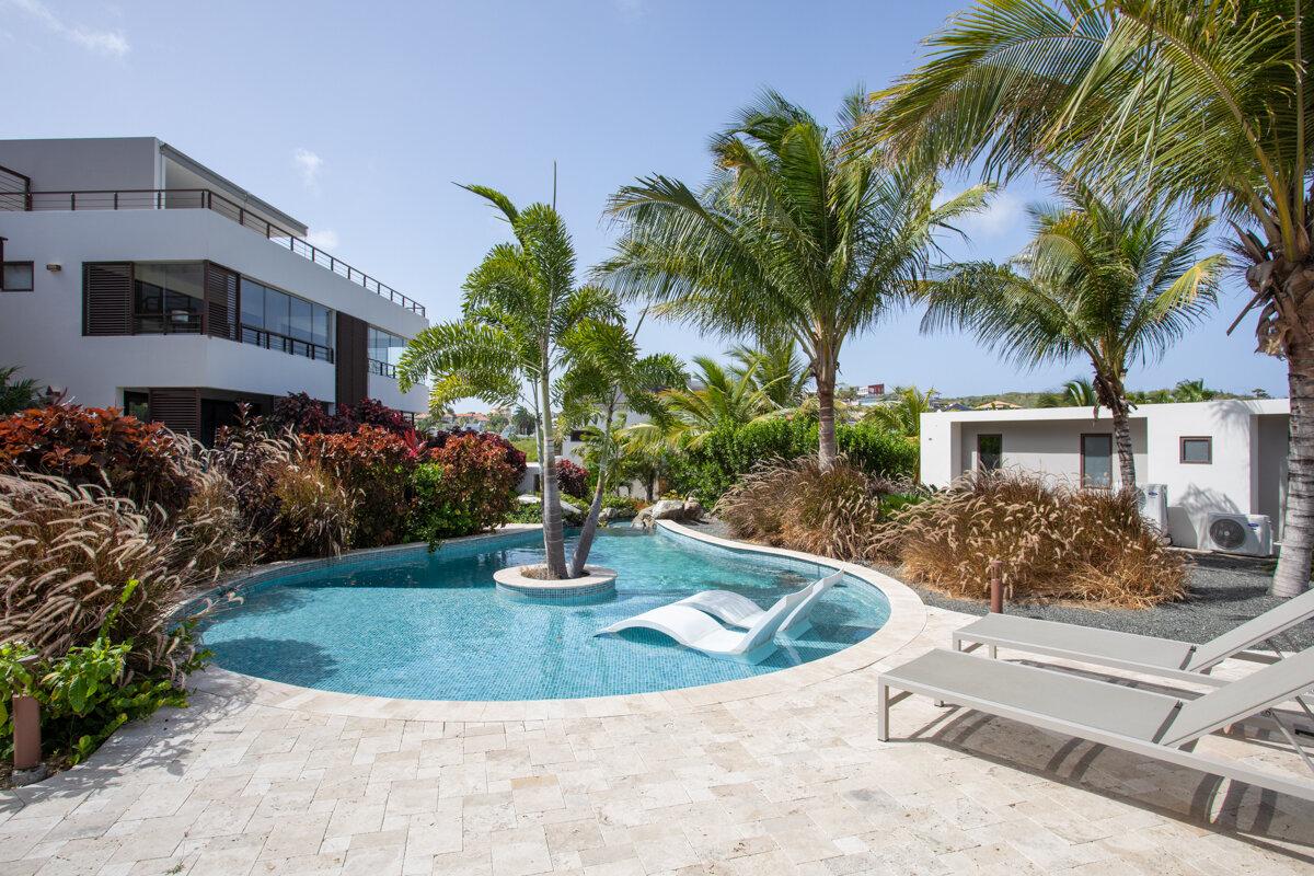 Luxury and exclusive apartment for sale in Jan Sofat