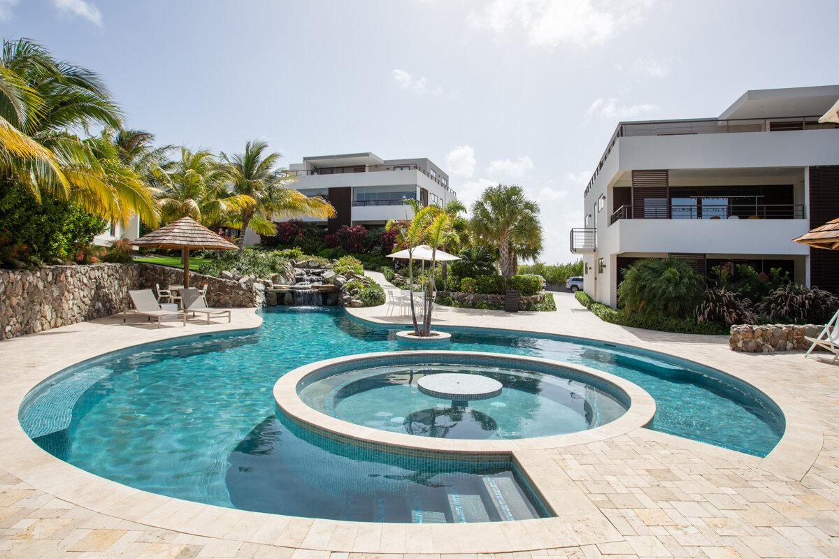 Luxury and exclusive apartment for sale in Jan Sofat