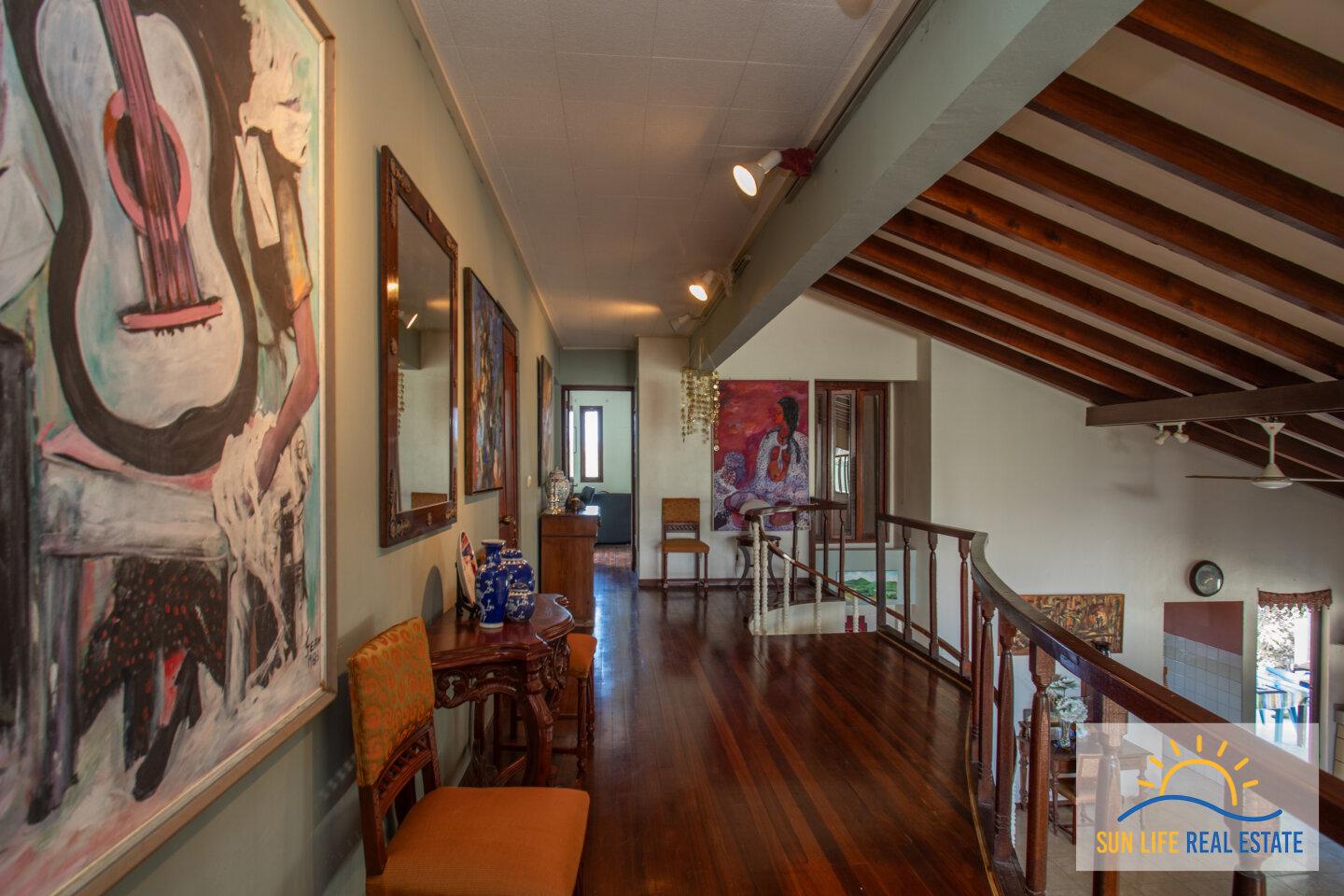 Large Fixer Up for Sale in Jan Thiel on a 1300 M2 plot