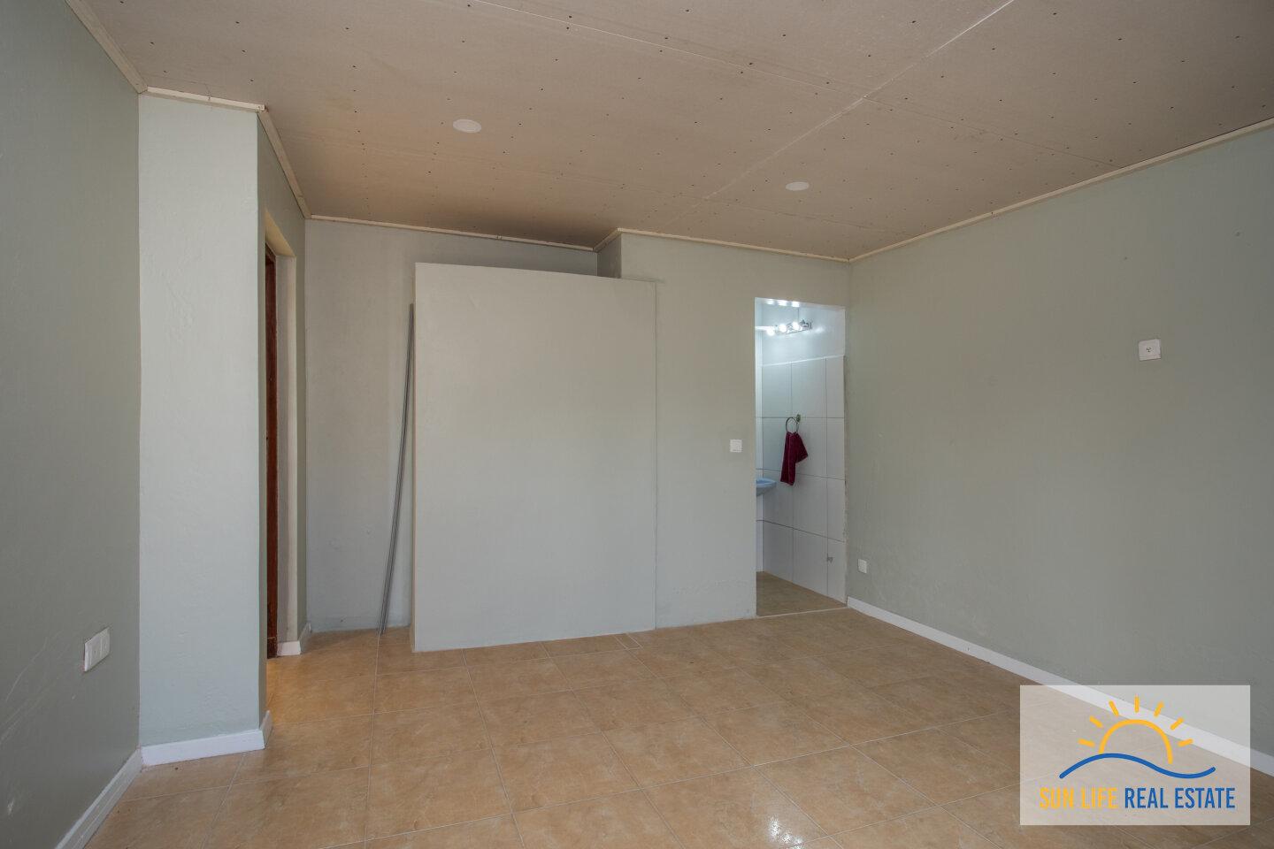 Large Fixer Up for Sale in Jan Thiel on a 1300 M2 plot