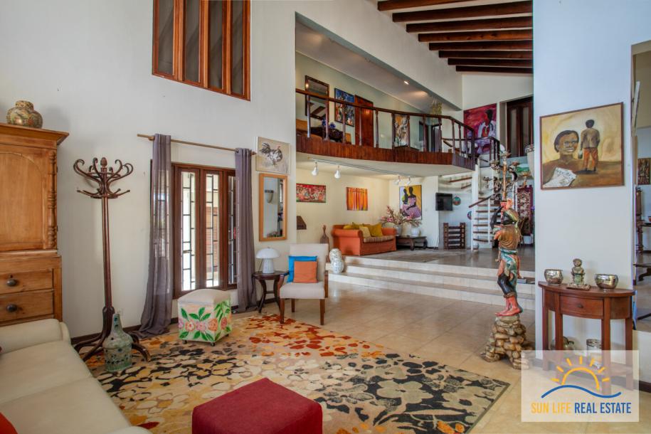 Large Fixer Up for Sale in Jan Thiel on a 1300 M2 plot-33