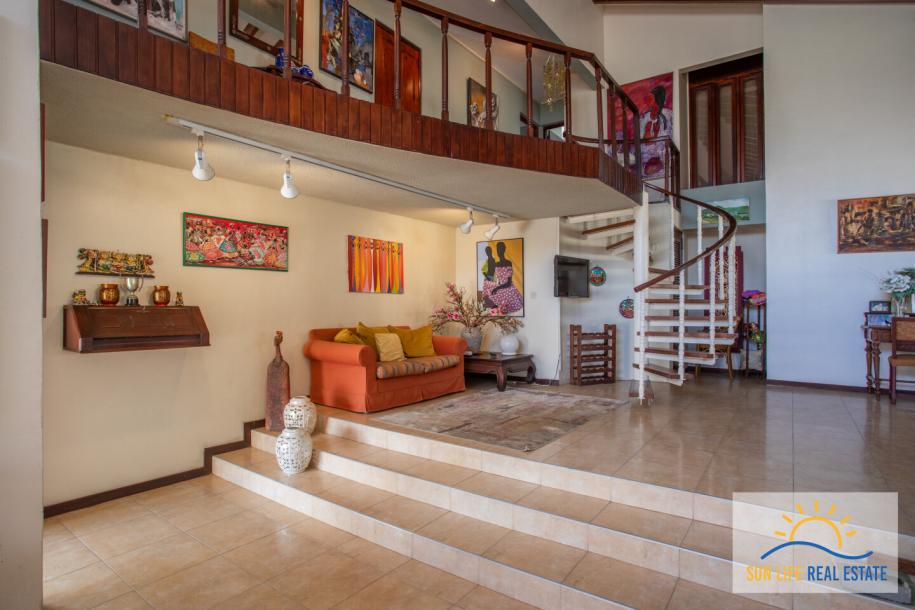 Large Fixer Up for Sale in Jan Thiel on a 1300 M2 plot-31