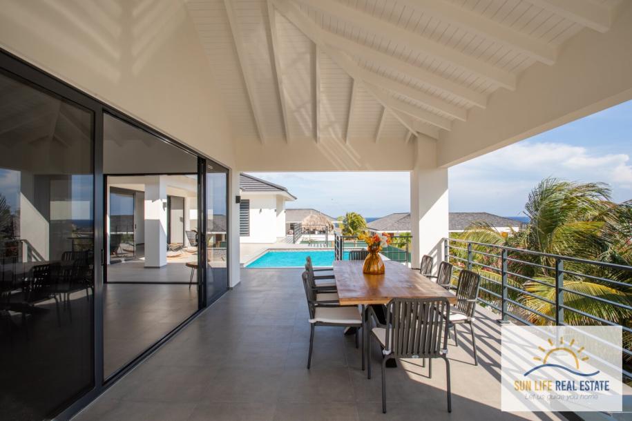 Newly Built and Modern Villa with Sea View for Sale in Vista Royal-50