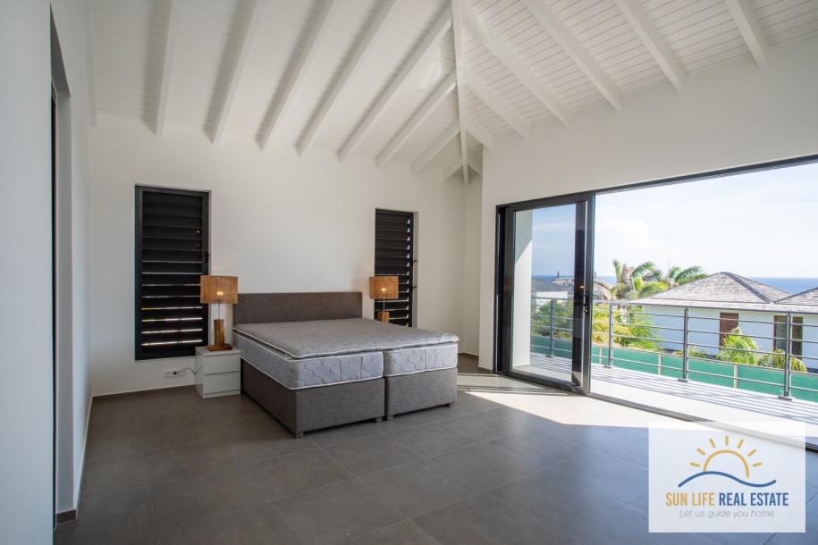 Newly Built and Modern Villa with Sea View for Sale in Vista Royal-44
