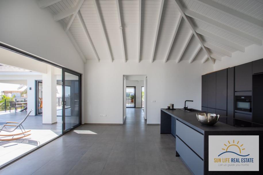 Newly Built and Modern Villa with Sea View for Sale in Vista Royal-41