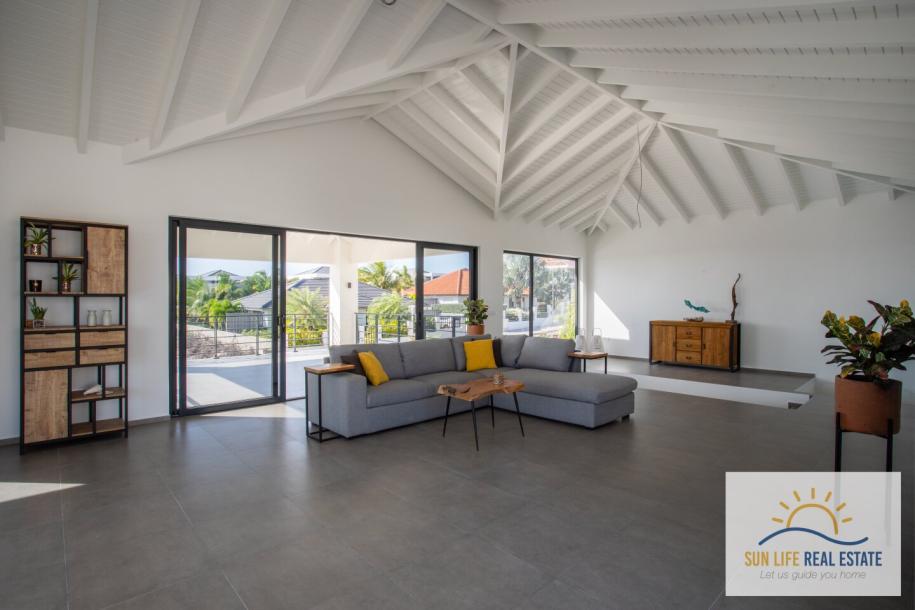 Newly Built and Modern Villa with Sea View for Sale in Vista Royal-36