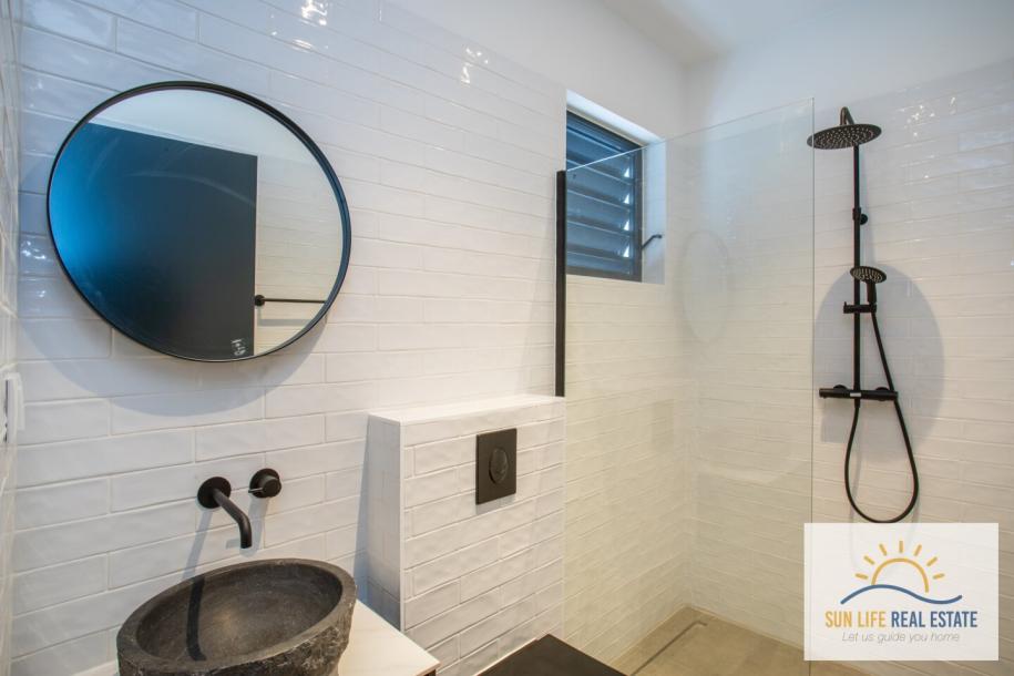 Newly Built and Modern Villa with Sea View for Sale in Vista Royal-25