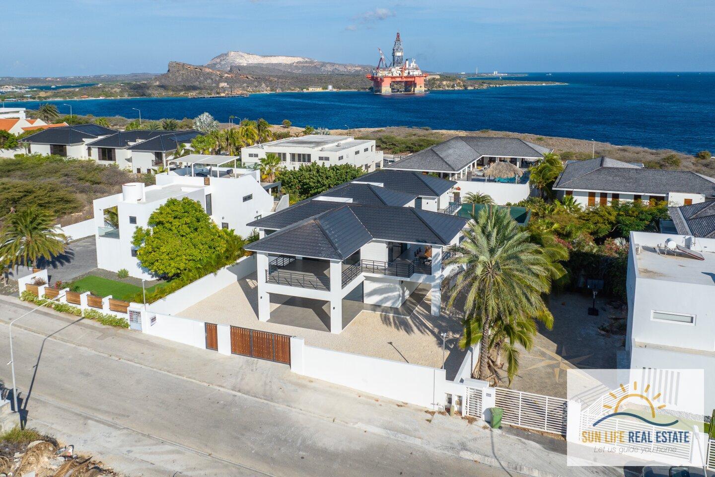 Newly Built and Modern Villa with Sea View for Sale in Vista Royal