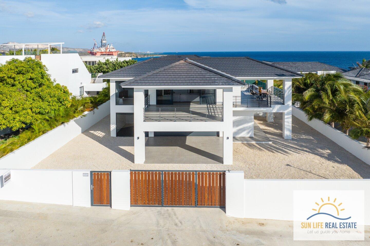 Newly Built and Modern Villa with Sea View for Sale in Vista Royal