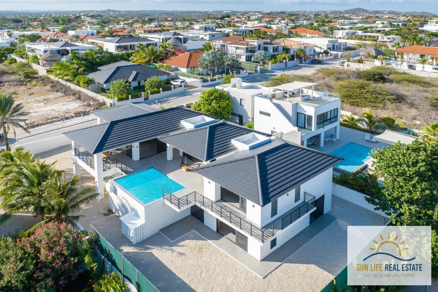 Newly Built and Modern Villa with Sea View for Sale in Vista Royal