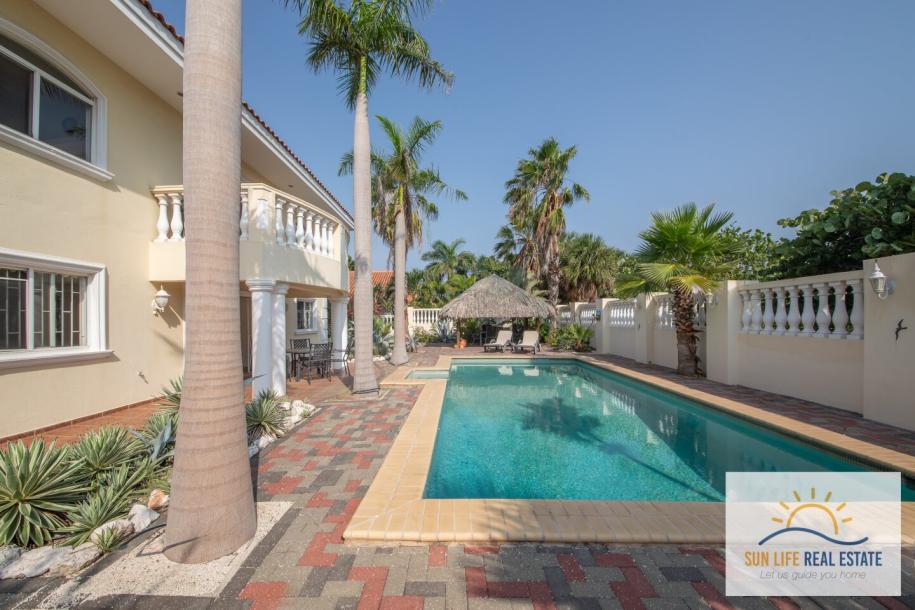 Exclusive and Spacious Residence at Villapark Zuurzak For Sale-58