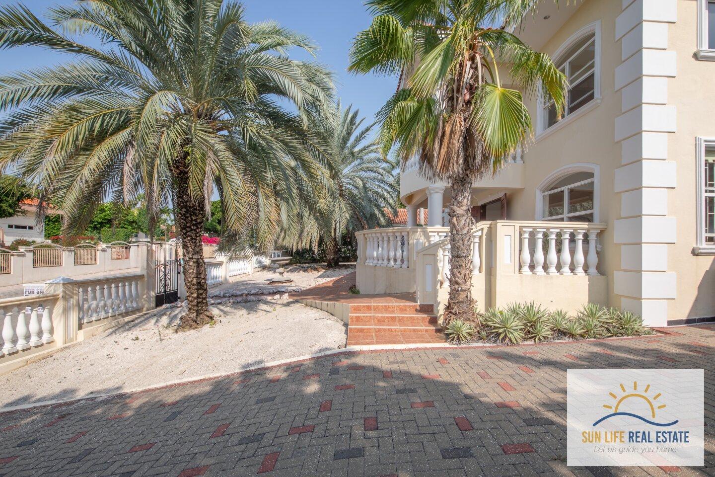 Exclusive and Spacious Residence at Villapark Zuurzak For Sale