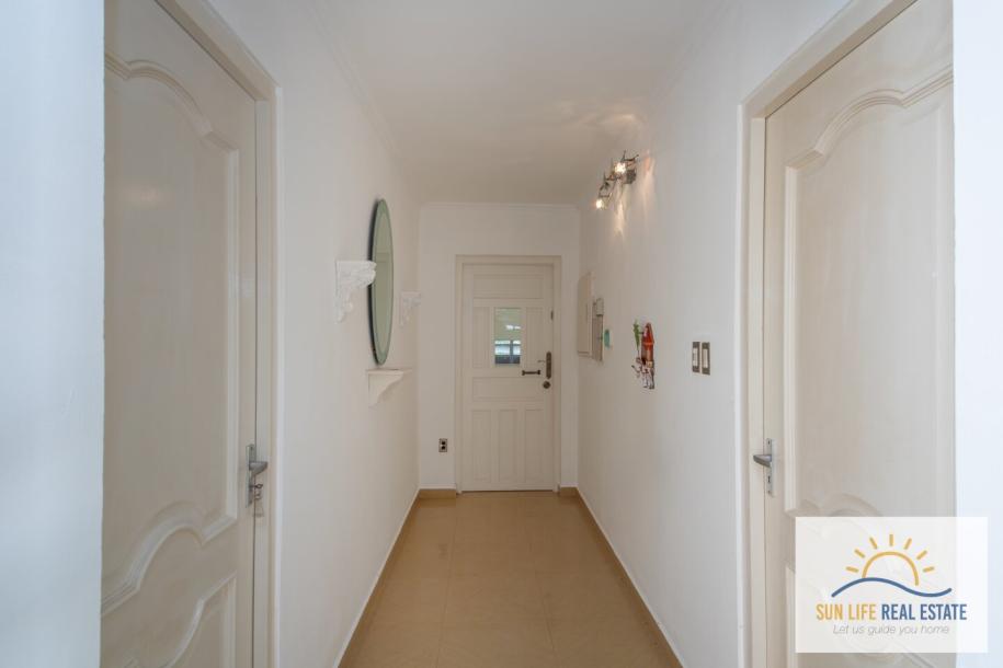 Exclusive and Spacious Residence at Villapark Zuurzak For Sale-32