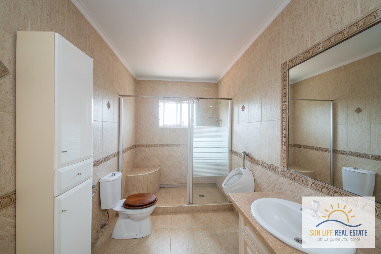 Exclusive and Spacious Residence at Villapark Zuurzak For Sale