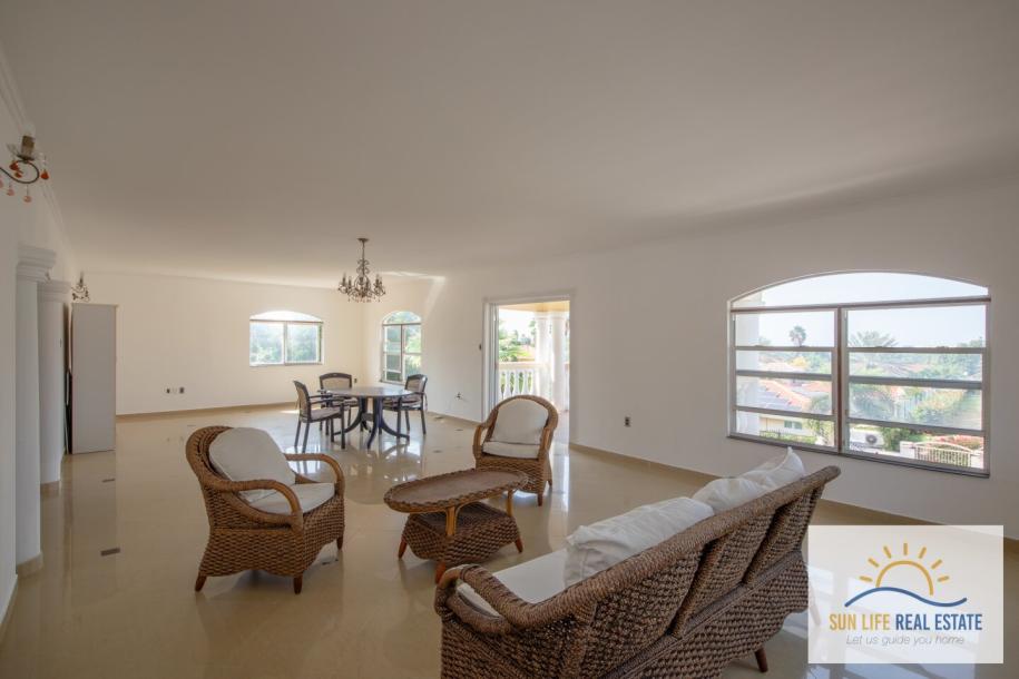 Exclusive and Spacious Residence at Villapark Zuurzak For Sale-13