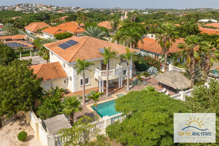 Exclusive and Spacious Residence at Villapark Zuurzak For Sale-2