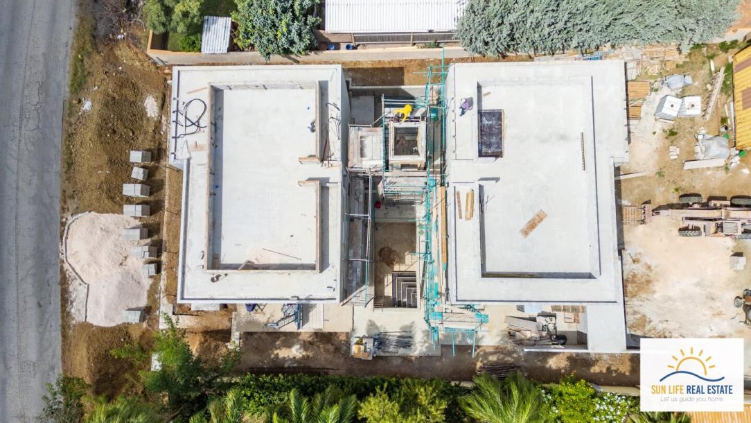 Luxury Condos and Penthouses Under Construction For Sale-10