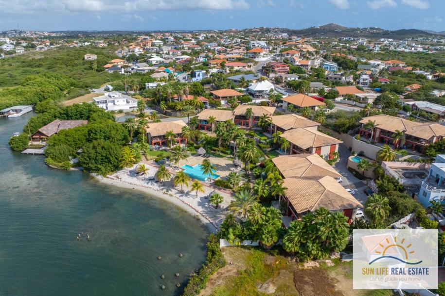 Exclusive Waterfront Apartment with Private Beach Access for Sale in Spanish Water Resort-45