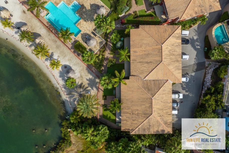 Exclusive Waterfront Apartment with Private Beach Access for Sale in Spanish Water Resort-38