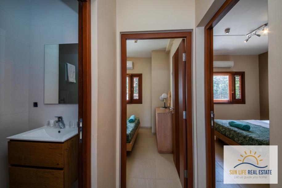 Exclusive Waterfront Apartment with Private Beach Access for Sale in Spanish Water Resort-16