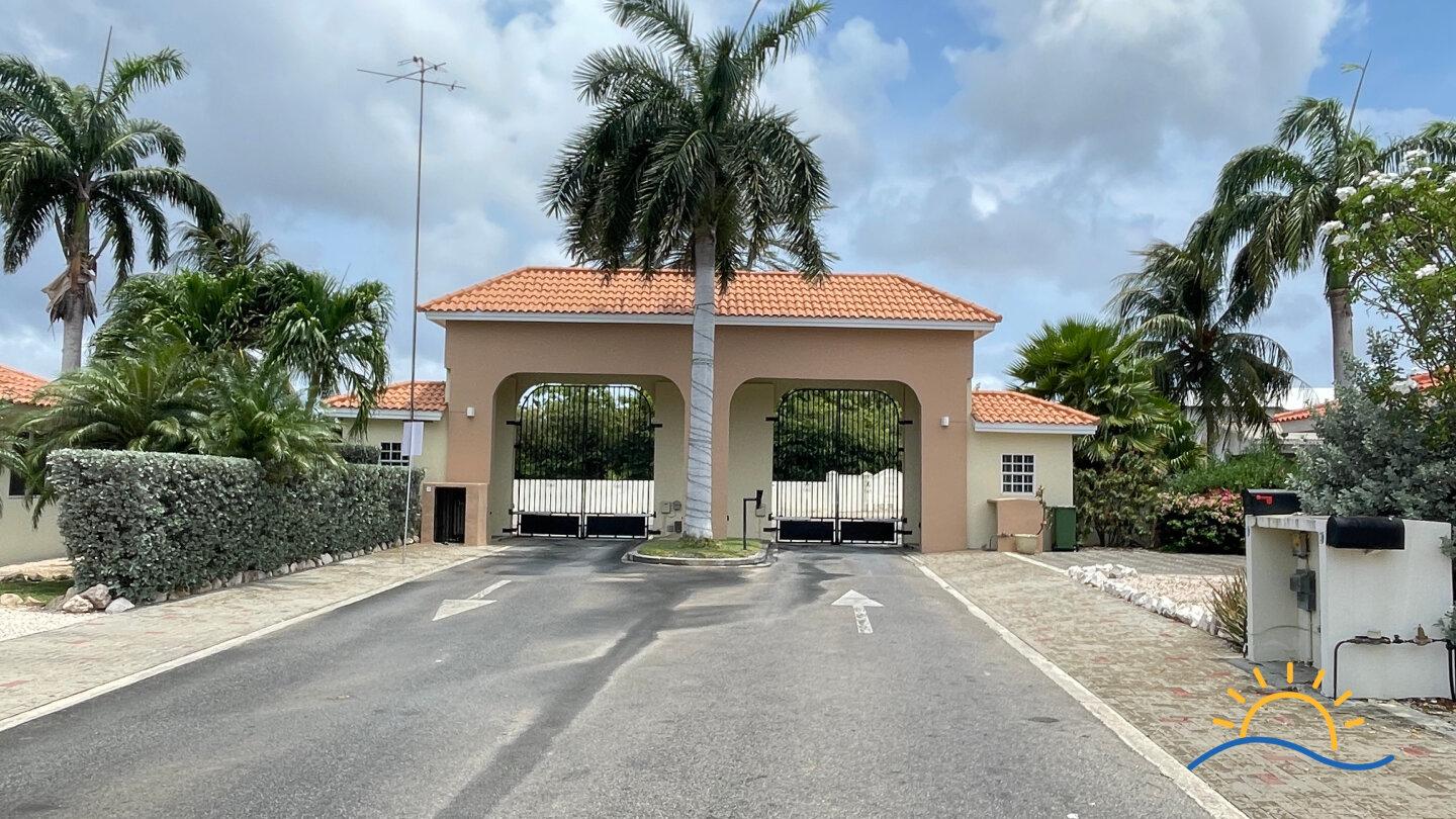 For sale: Investment Property in Marbella resort