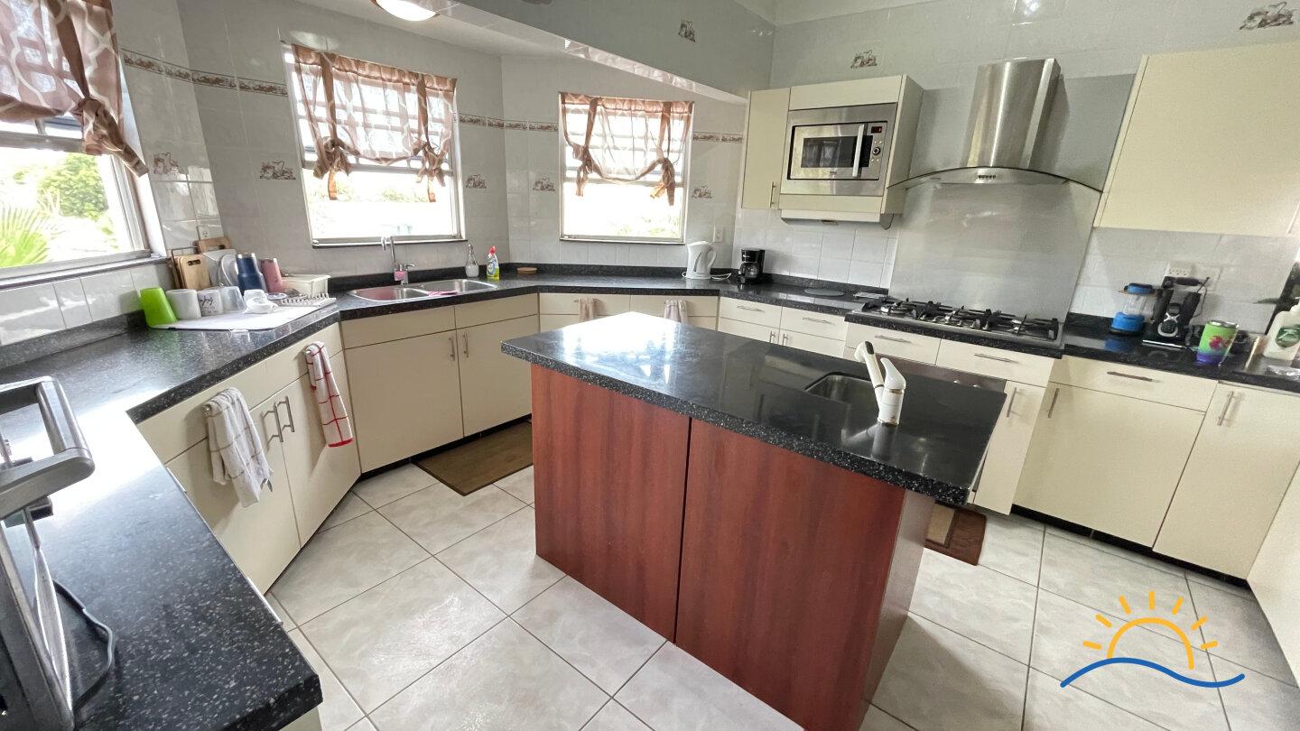 Villa With Beautiful Sea and Island Views