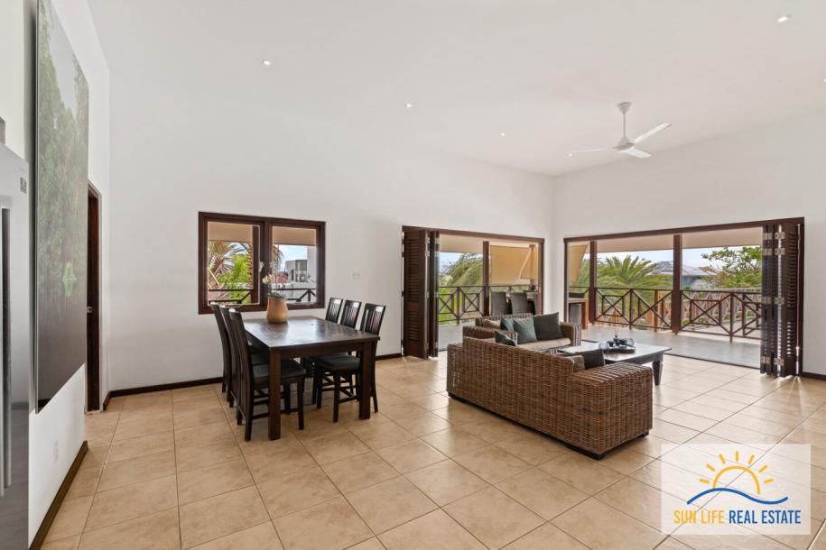 Vacation Villa for Sale in Vista Royal-9