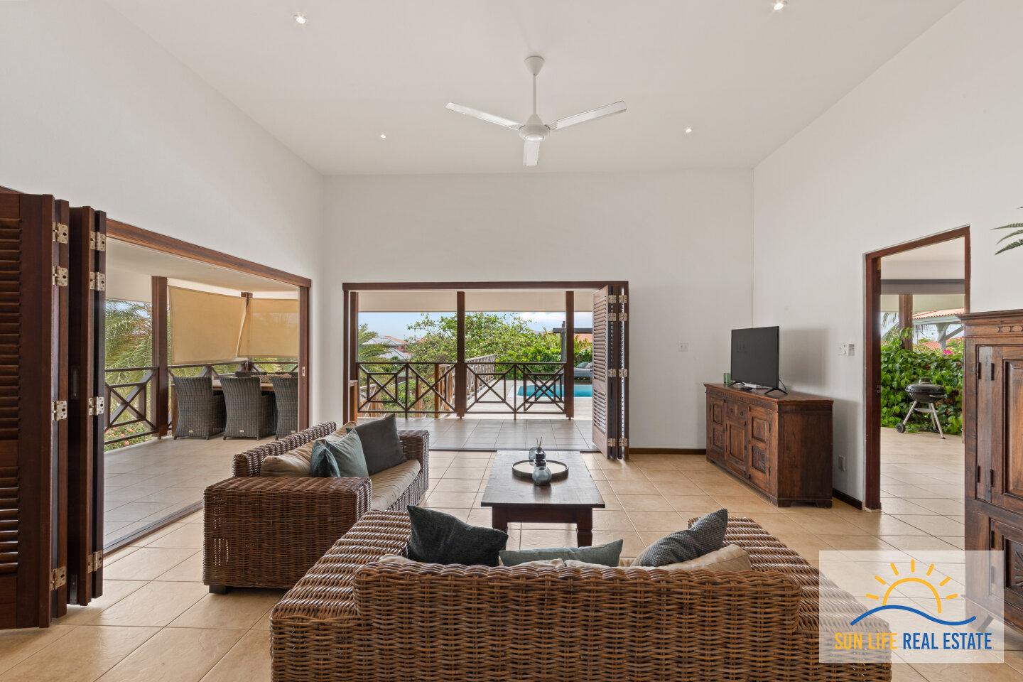 Vacation Villa for Sale in Vista Royal