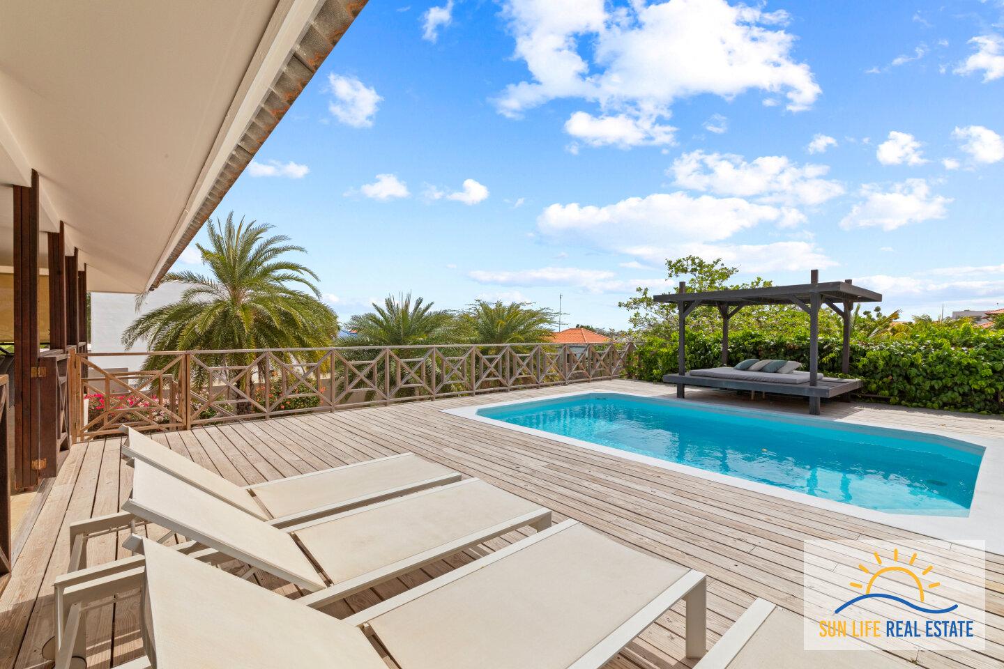 Vacation Villa for Sale in Vista Royal