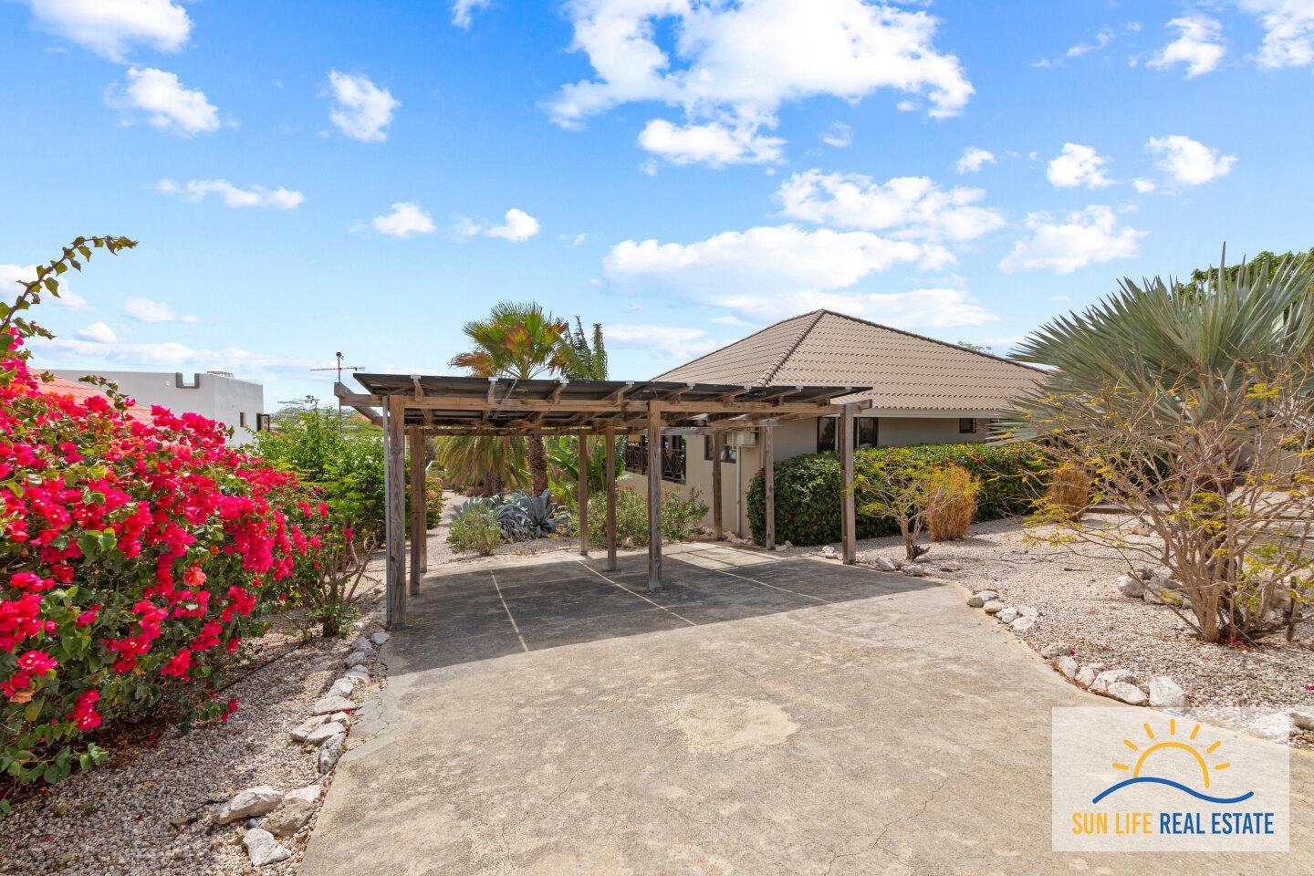 Vacation Villa for Sale in Vista Royal