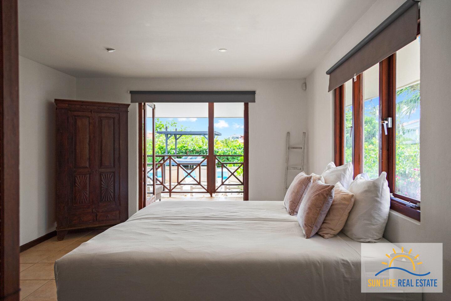 Vacation Villa for Sale in Vista Royal