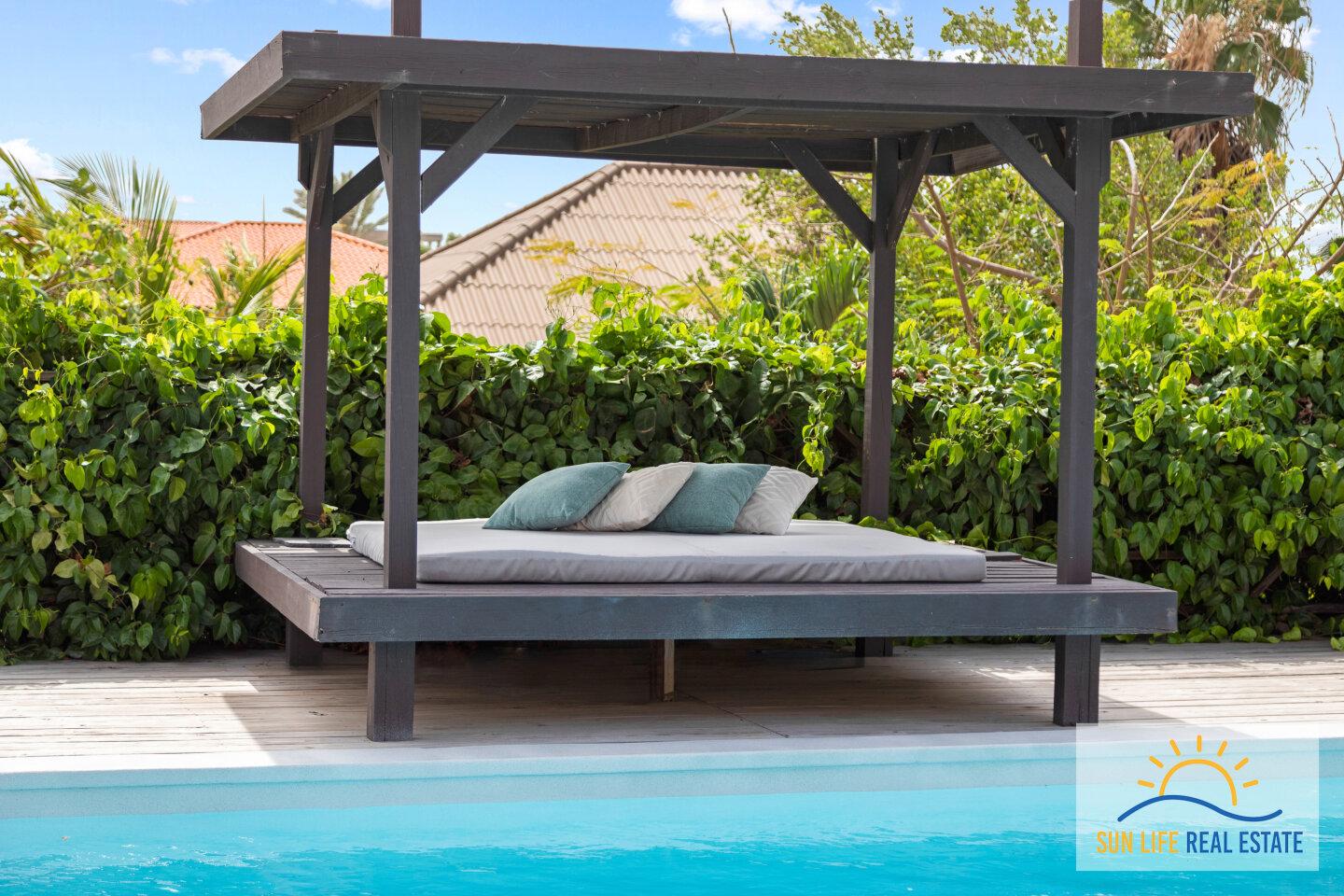 Vacation Villa for Sale in Vista Royal