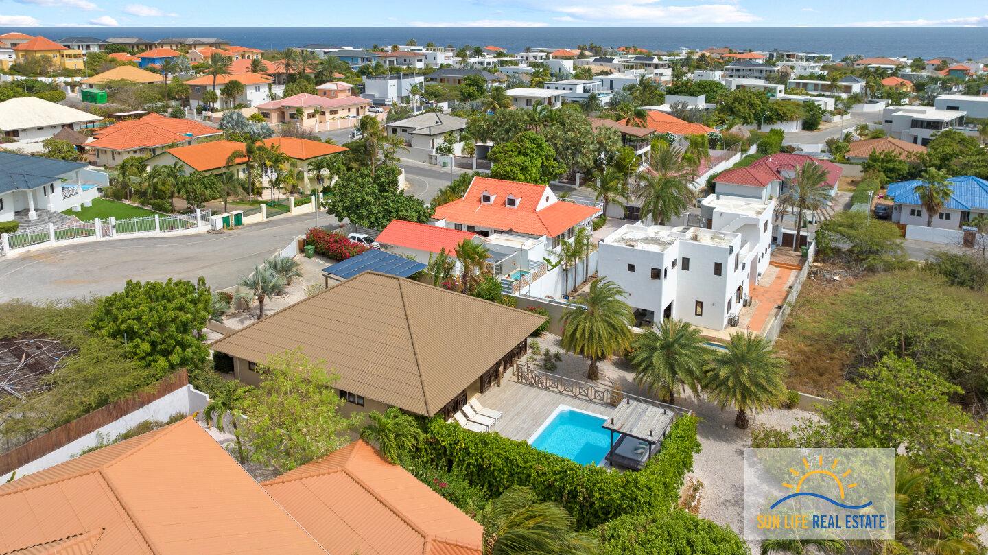 Vacation Villa for Sale in Vista Royal