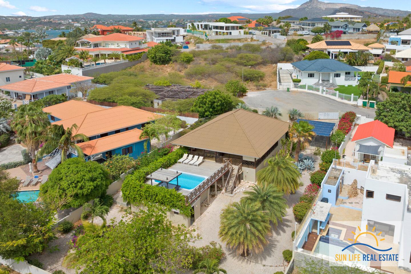 Vacation Villa for Sale in Vista Royal