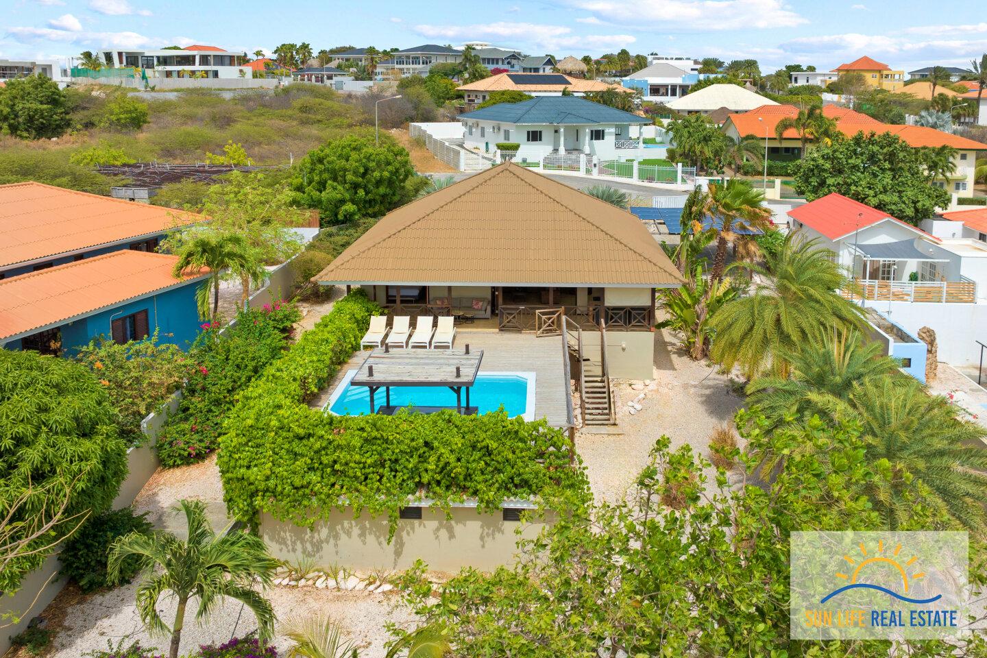 Vacation Villa for Sale in Vista Royal