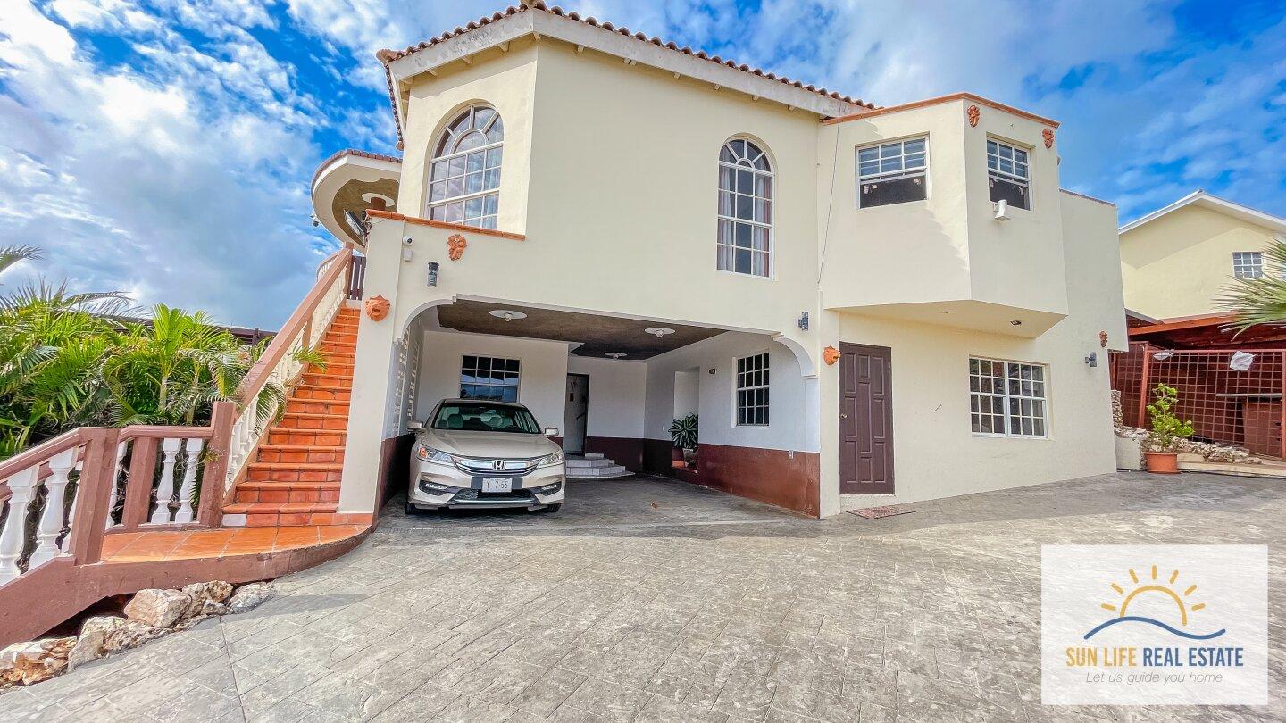 Villa With Beautiful Sea and Island Views