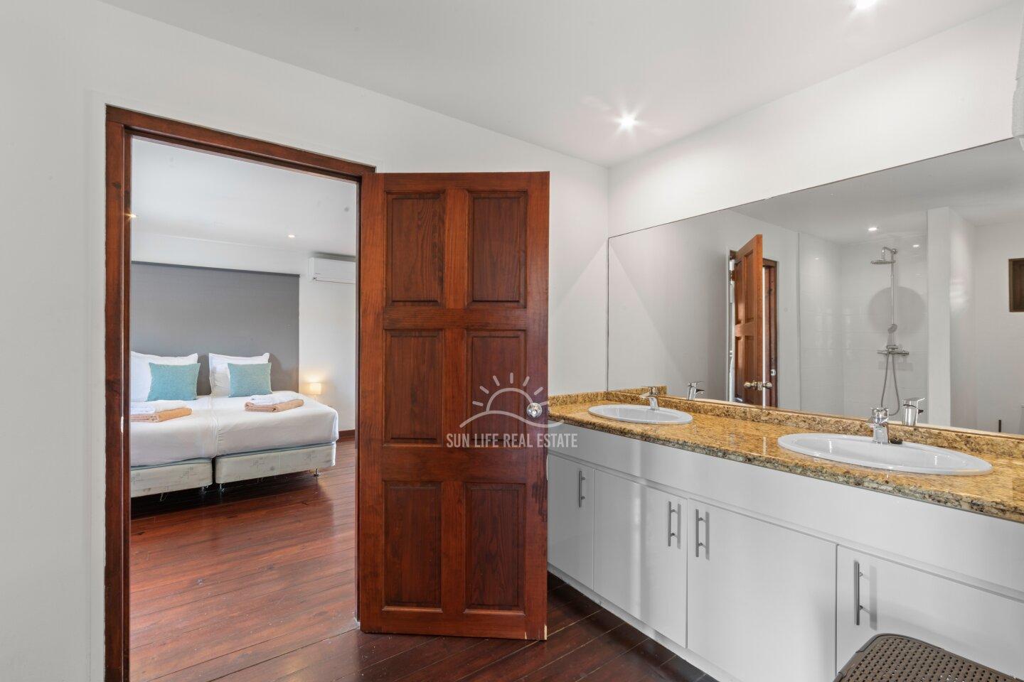 Stunning Villa with Modern Comfort and Natural Charm in Vista Royal