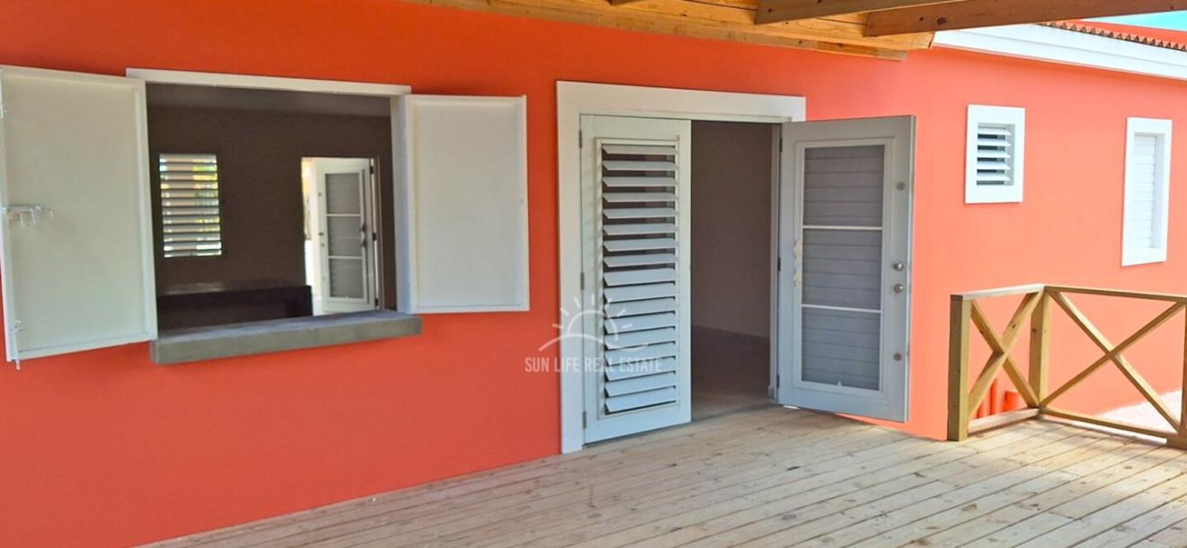 Fully Remodeled Home for Sale in Westpunt-24